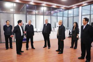 太原重型機(jī)械集團(tuán)有限公司黨委書記、董事長(zhǎng)韓珍堂一行蒞臨河南礦山考察調(diào)研