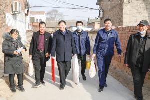 河南礦山開展“春節慰問、精準扶貧”活動