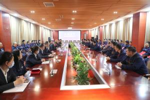 傳道授業(yè)，賡續(xù)創(chuàng)新｜河南礦山舉行首批拜師儀式